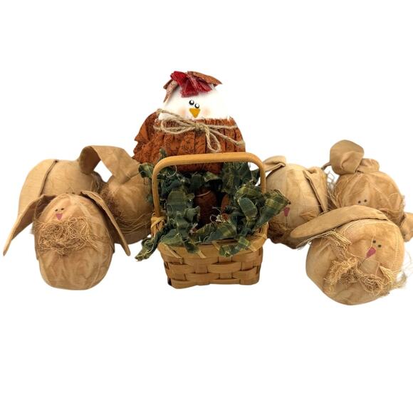 Easter Bunny And‎ Chicken With Carrots And Basket Set - Picture 2 of 10